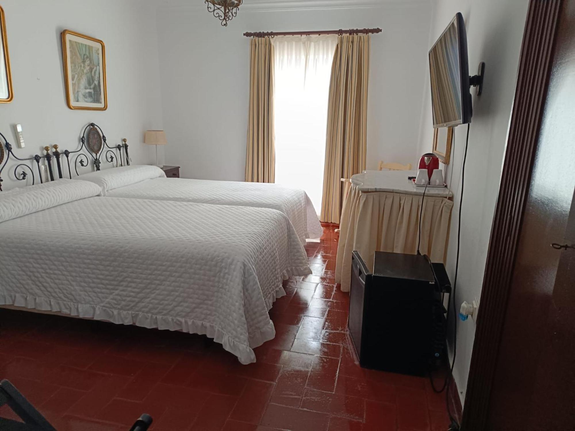 Hostal Gran Capitan Chipiona Exterior photo